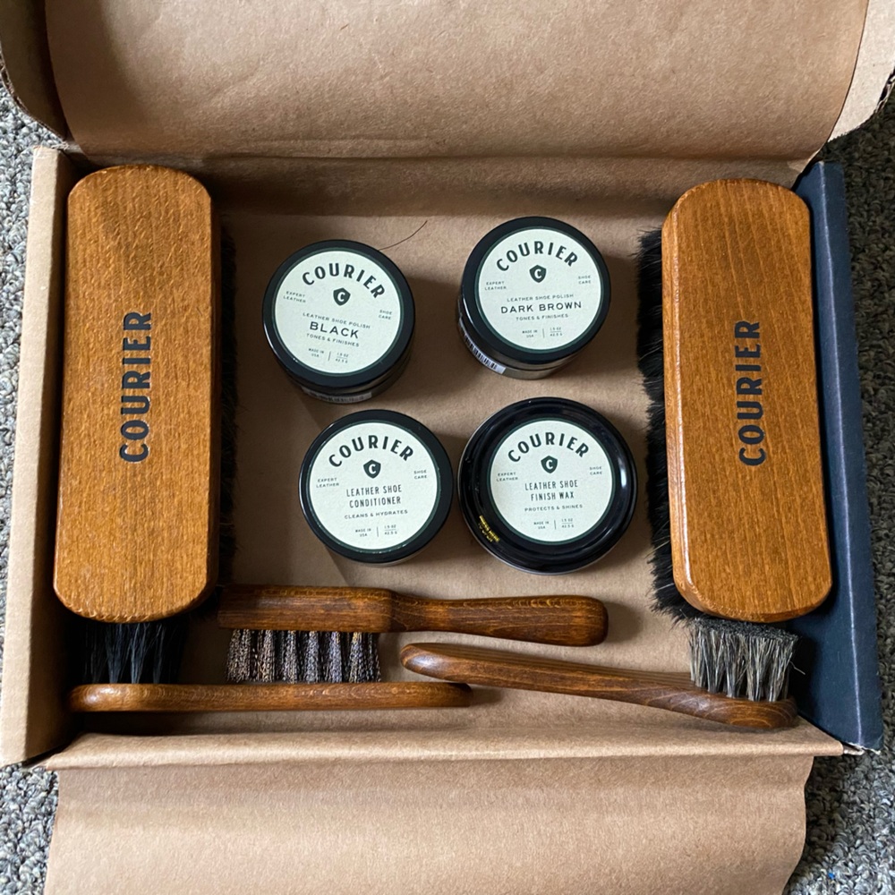 Leather shoe shine kit